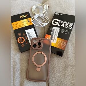 iPhone 16 bundle *new Glass protector & Privacy screen protector* case & cords